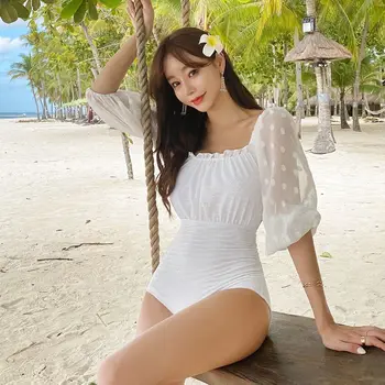 Новый женский цельный купальник-монокини с коротким пышным рукавом, однотонный купальник в корейском стиле с глубоким вырезом, летняя пляжная одежда с подушечками
